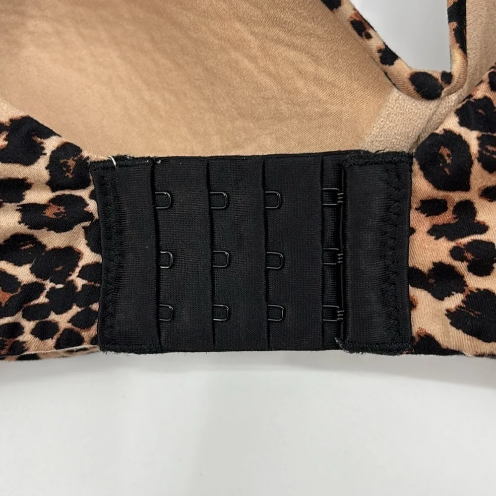 Secret Treasures Women's Luxe Wirefree Nylon‎ Spandex Leopard Print Bra 36DD